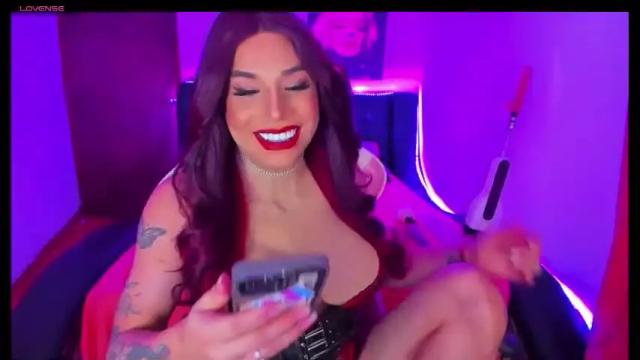 Image 3 of valeri_hilton Stream on Chaturbate on 2 months ago