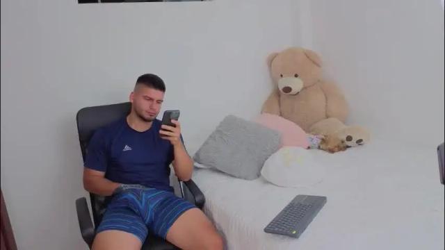 Image 6 of valeri_jacob Stream on Chaturbate on 2 days ago