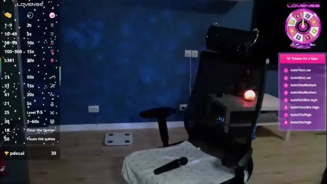 Image 3 of valeri_star Stream on Chaturbate on 1 month ago