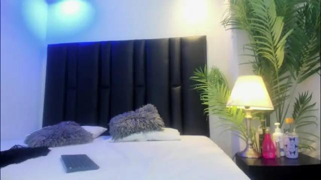 Image 3 of valeri_tafur Stream on Chaturbate on 2 months ago