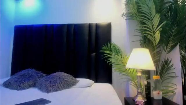 Image 3 of valeri_tafur Stream on Chaturbate on 1 month ago