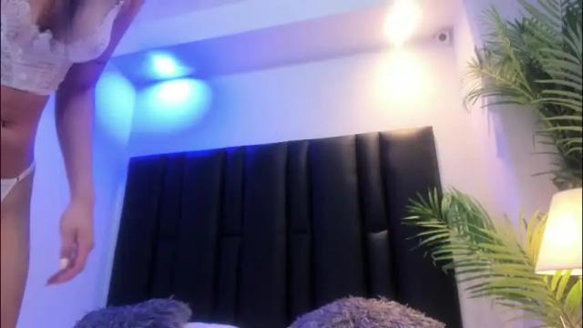 Image 2 of valeri_tafur Stream on Chaturbate on 1 month ago