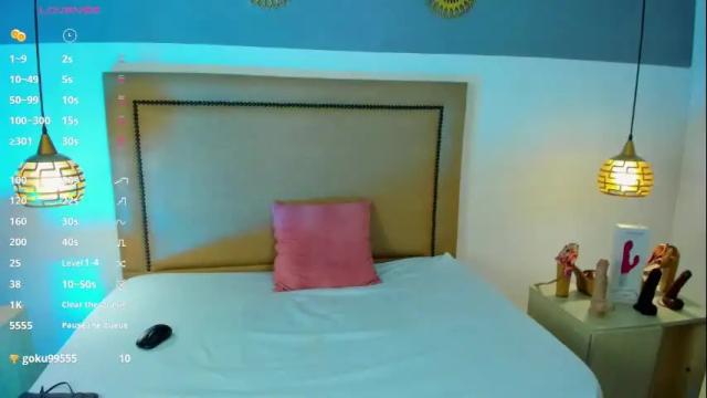 Image 7 of valeria_acosta_ Stream on Chaturbate on 1 month ago