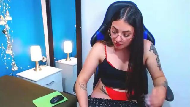 Image 2 of valeria_dream2 Stream on Chaturbate on 18 months ago