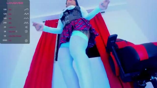 Image 4 of valeria_mesalina Stream on Chaturbate on 20 months ago
