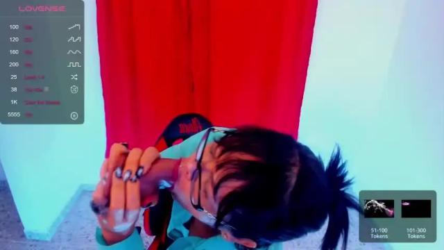 Image 10 of valeria_mesalina Stream on Chaturbate on 20 months ago