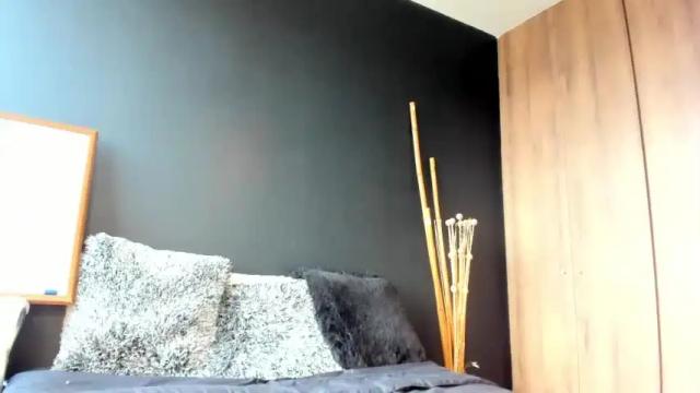 Image 7 of valeria_savaloss Stream on Chaturbate on 16 months ago