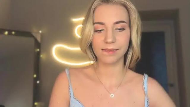 Thumbnail 1, valeria_shydreamer's Stream at Chaturbate, 14 months ago