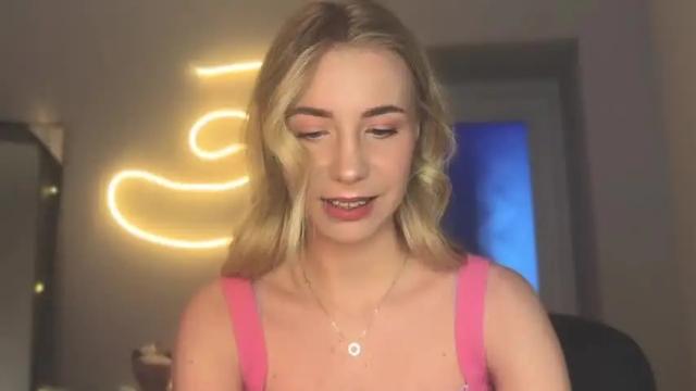 Thumbnail 1, valeria_shydreamer's Stream at Chaturbate, 14 months ago