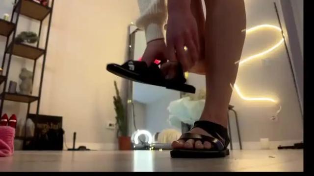 Thumbnail 2, valeria_shydreamer's Stream at Chaturbate, 13 months ago