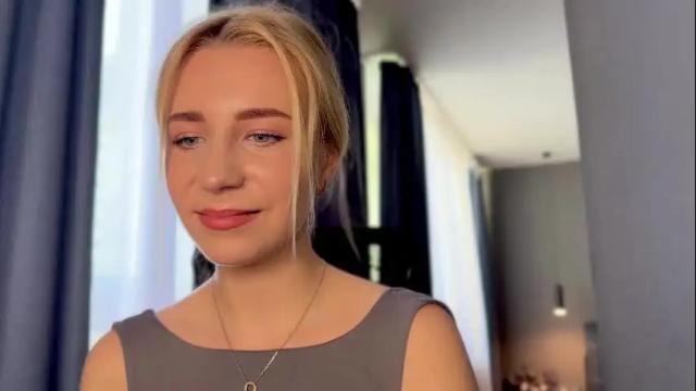 Image 11 of valeria_shydreamer Stream on Chaturbate on 1 month ago