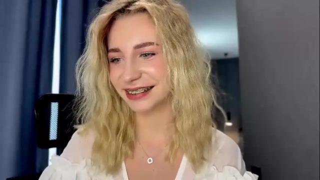 Thumbnail 3, valeria_shydreamer's Stream at Chaturbate, 1 month ago
