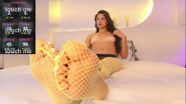 Image 7 of valeria_sweetgh Stream on Chaturbate on 12 days ago