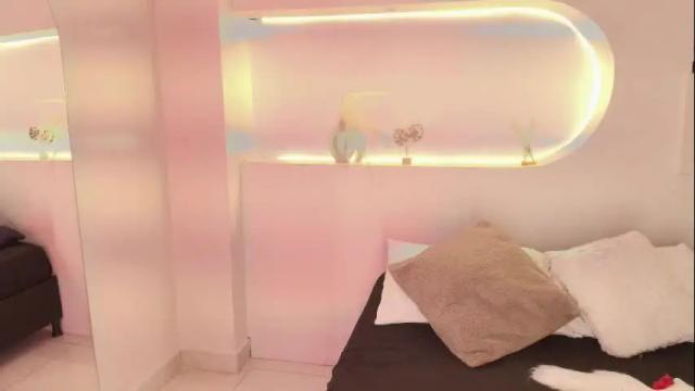 Image 3 of valeria_sweetgh Stream on Chaturbate on 11 days ago