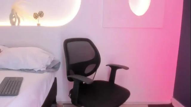 Image 7 of valeria_sweetgh Stream on Chaturbate on 8 days ago