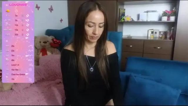 Image 10 of valeria_teiku1 Stream on Chaturbate on 12 months ago