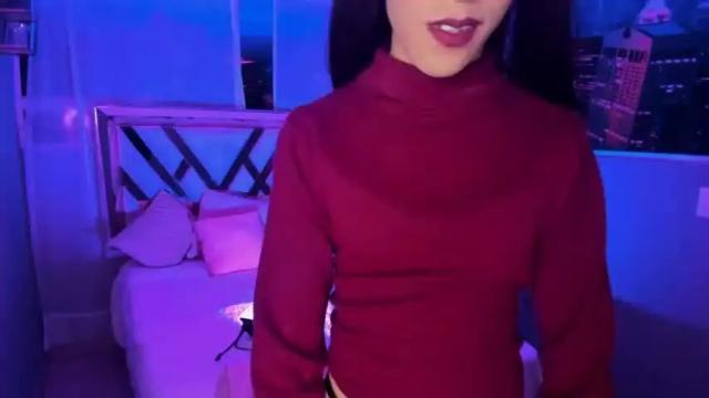 Image 3 of valeria_vespoly01 Stream on Chaturbate on 15 months ago