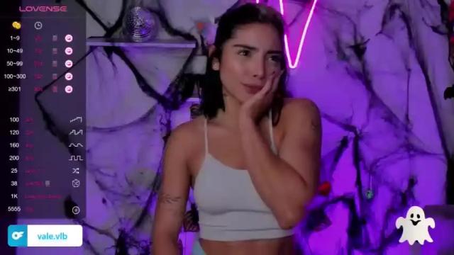 Image 12 of valeria_villalobos Stream on Chaturbate on 18 months ago