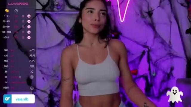Image 8 of valeria_villalobos Stream on Chaturbate on 18 months ago