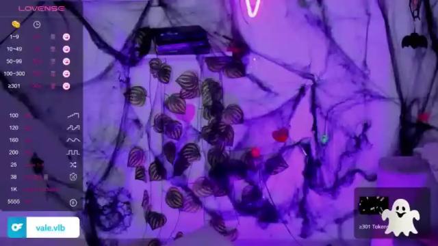 Image 4 of valeria_villalobos Stream on Chaturbate on 24 months ago