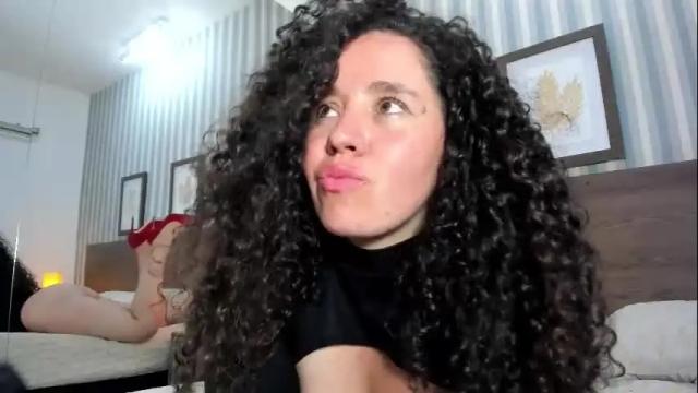 Image 8 of valeriaa_soler Stream on Chaturbate on 1 month ago