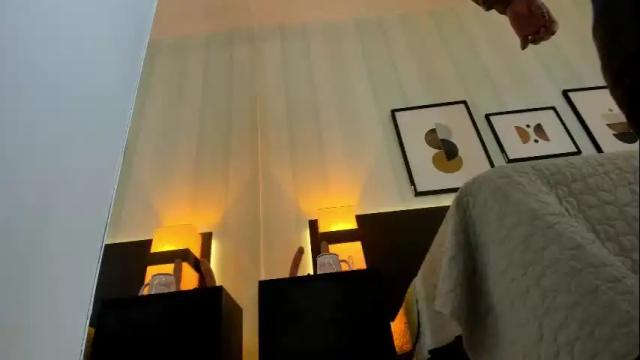 Image 7 of valeriaa_soler Stream on Chaturbate on 1 month ago