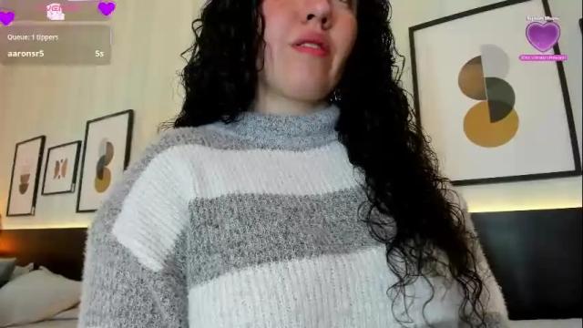 Image 2 of valeriaa_soler Stream on Chaturbate on 1 month ago