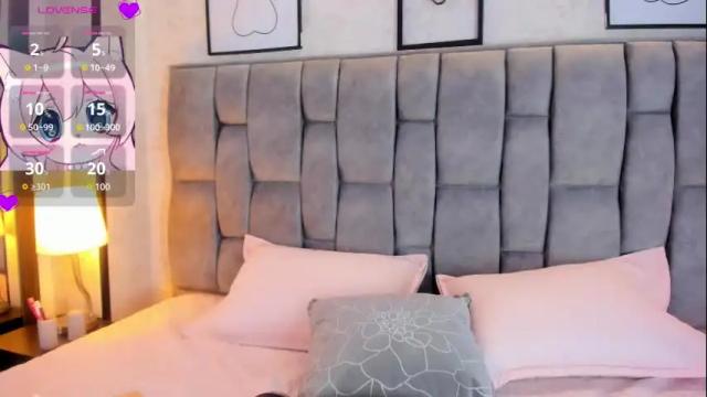 Image 8 of valeriaa_soler Stream on Chaturbate on 1 month ago