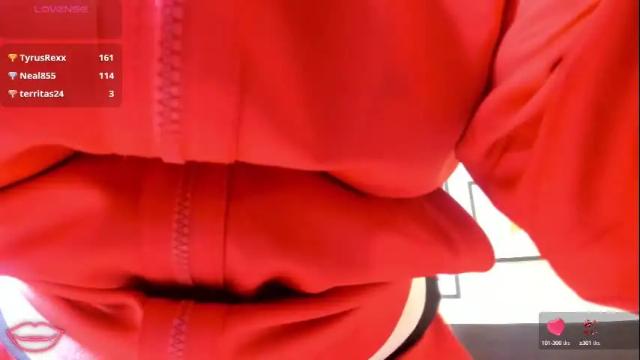 Image 2 of valeriaa_soler Stream on Chaturbate on 18 days ago
