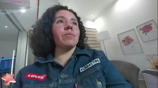 Image 3 of valeriaa_soler Stream on Chaturbate on 7 days ago