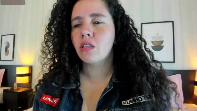 Thumbnail 1, valeriaa_soler's Stream at Chaturbate, 1 day ago