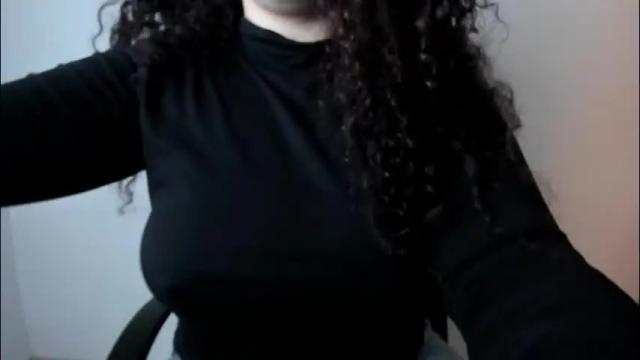 Image 8 of valeriaa_soler Stream on Chaturbate on 19 days ago