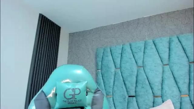 Image 2 of valeriaa_soler Stream on Chaturbate on 4 months ago