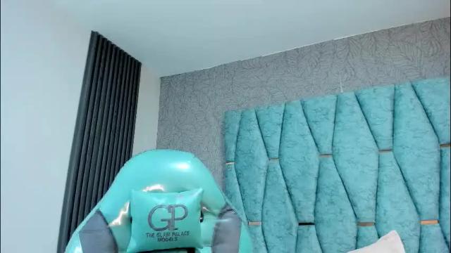 Image 3 of valeriaa_soler Stream on Chaturbate on 4 months ago