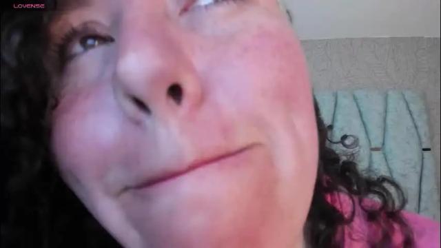 Image 7 of valeriaa_soler Stream on Chaturbate on 2 months ago