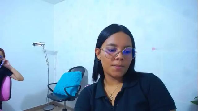 Image 3 of valeriaa_squirt Stream on Chaturbate on 19 months ago