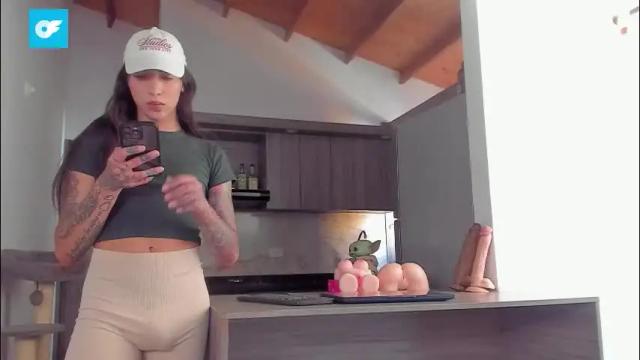 Image 2 of valeriabunny Stream on Chaturbate on 5 months ago