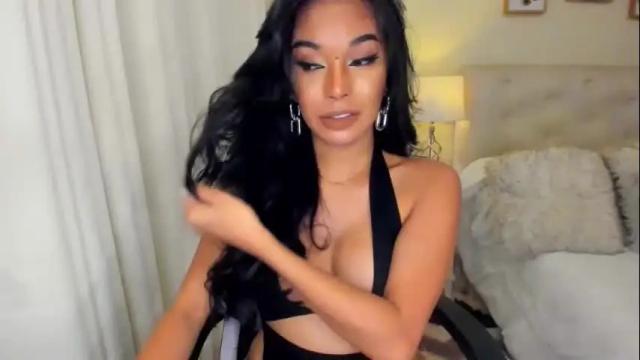 Image 2 of valeriadion Stream on Chaturbate on 3 months ago