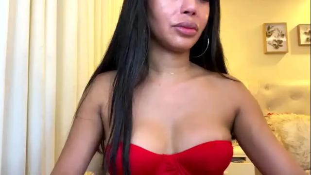 Image 2 of valeriadion Stream on Chaturbate on 19 days ago