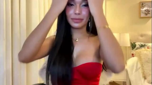 Image 12 of valeriadion Stream on Chaturbate on 12 days ago