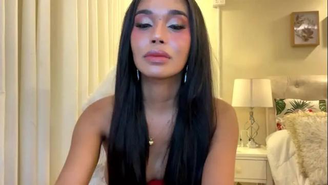 Image 8 of valeriadion Stream on Chaturbate on 12 days ago
