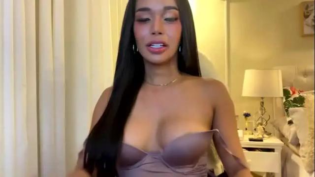 Image 8 of valeriadion Stream on Chaturbate on 1 day ago