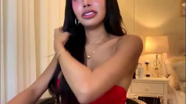 Image 11 of valeriadion Stream on Chaturbate on 1 month ago