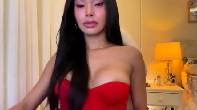 Image 4 of valeriadion Stream on Chaturbate on 1 month ago
