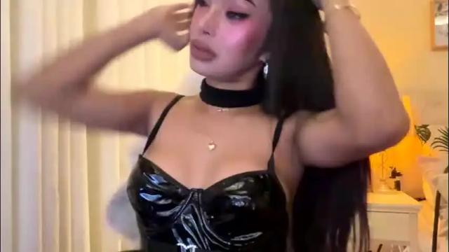 Image 2 of valeriadion Stream on Chaturbate on 1 month ago