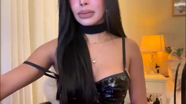 Image 7 of valeriadion Stream on Chaturbate on 1 month ago