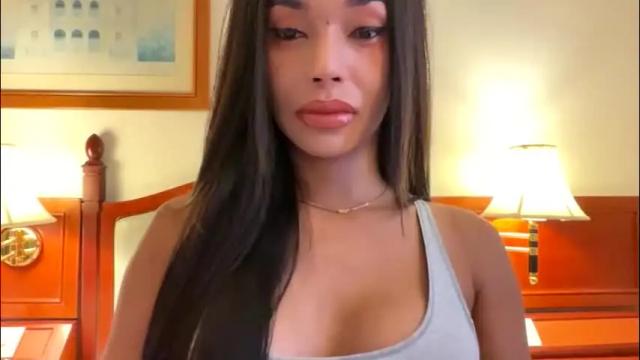 Image 6 of valeriadion Stream on Chaturbate on 1 month ago