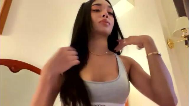 Image 8 of valeriadion Stream on Chaturbate on 1 month ago