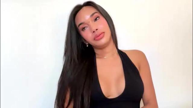 Image 8 of valeriadion Stream on Chaturbate on 21 days ago