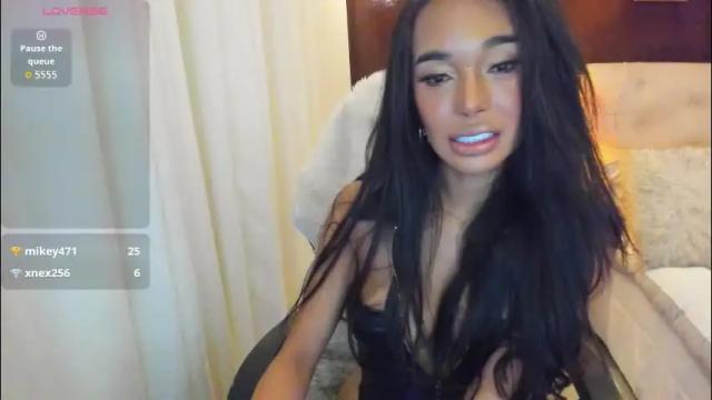 Image 4 of valeriadion Stream on Chaturbate on 2 months ago